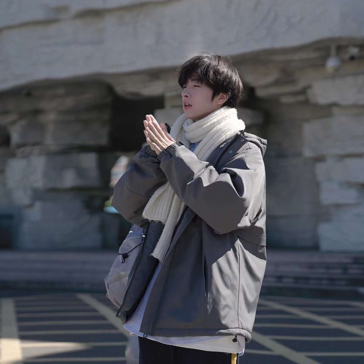 アウトドアファッション 防寒性抜群 ビッグシルエット中綿フードジャケット