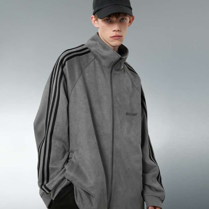 アウトドアファッション 生成です