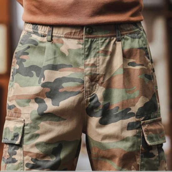 アウトドアファッション ミリタリー風カーゴパンツ