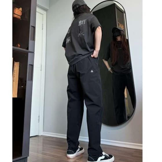 アウトドアファッション リラックス感あふれるアウトドアパンツ