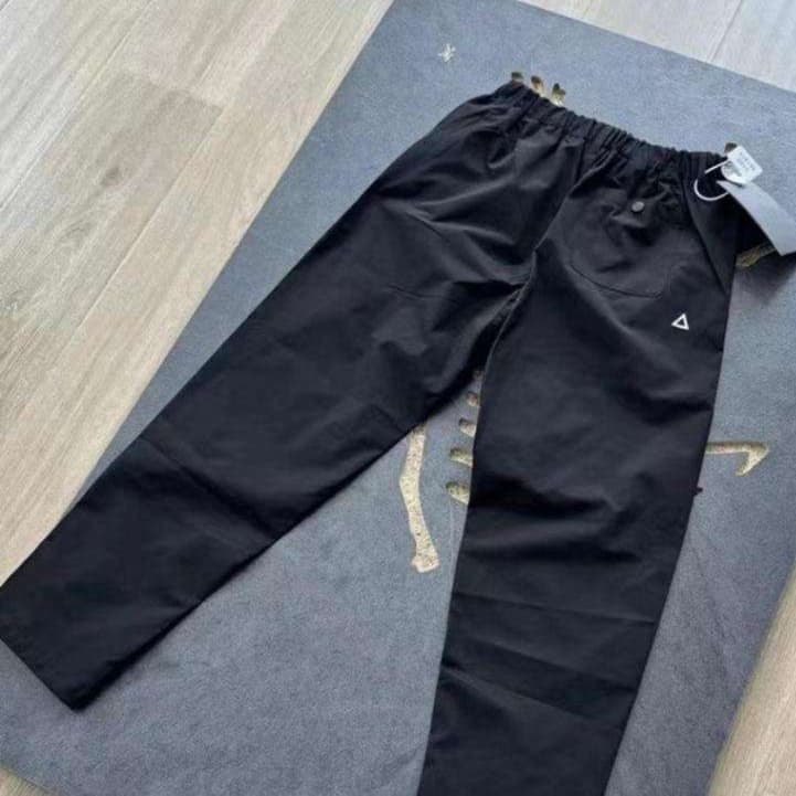 アウトドアファッション リラックス感あふれるアウトドアパンツ