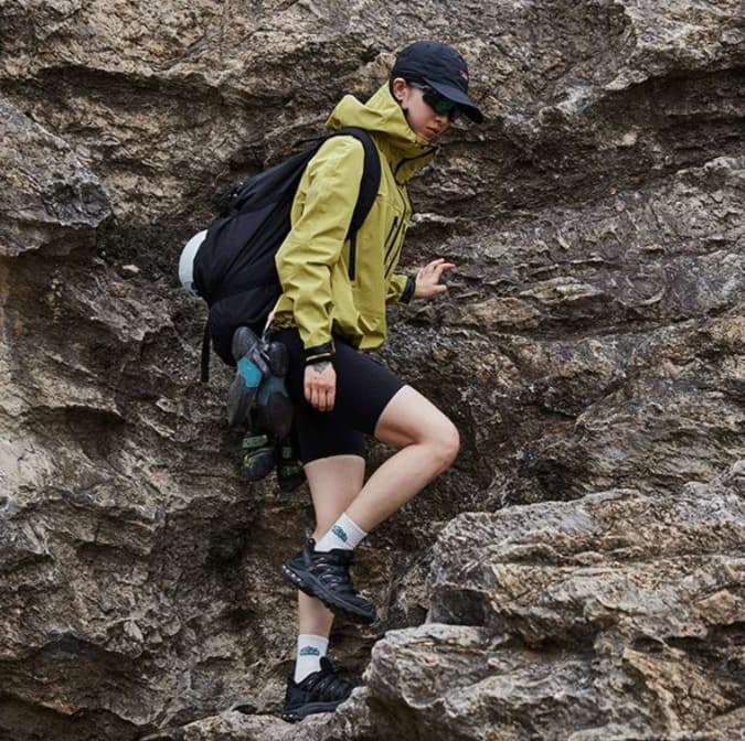 アウトドアファッション 耐水性機能付き多機能登山用ジャケット