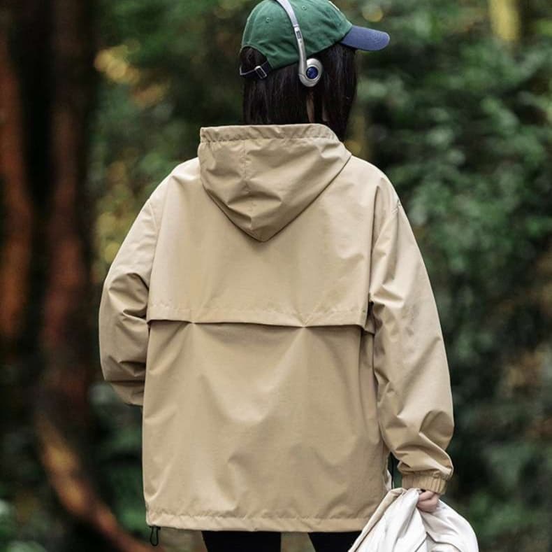 アウトドアファッション しなやかプルオーバーアノラック