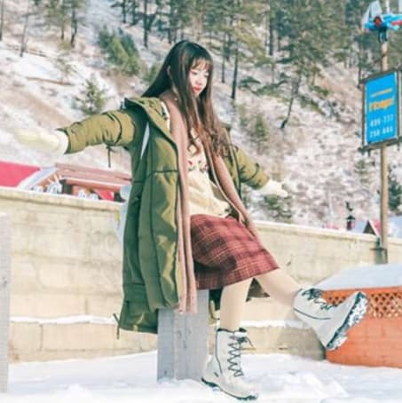 アウトドアファッション 女性向けウィンターレジャー登山ブーツ