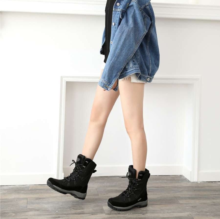 アウトドアファッション 女性向けウィンターレジャー登山ブーツ