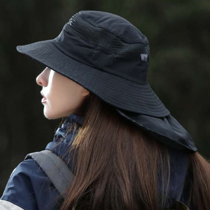 アウトドアファッション 生成です