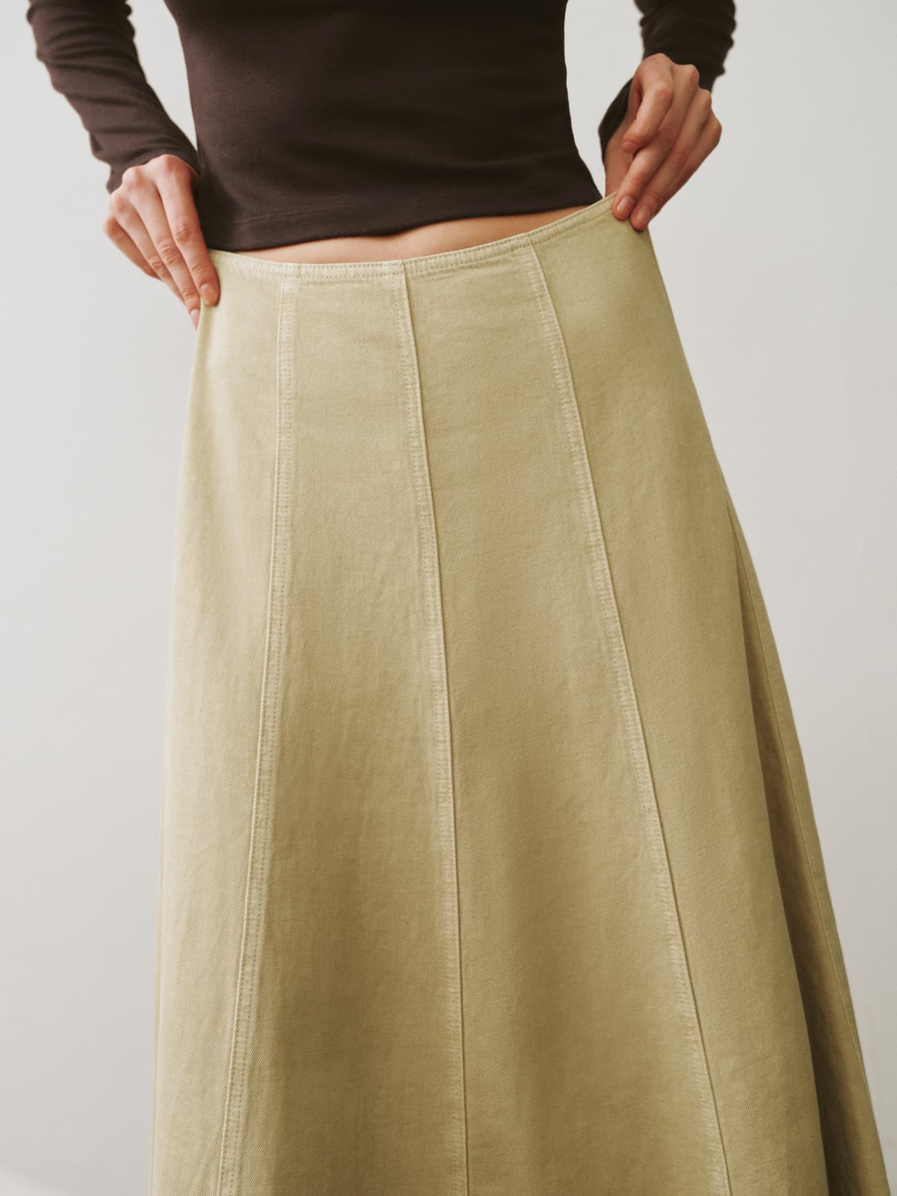 アウトドアファッション 風合い豊かな麻混マキシスカート