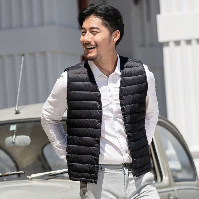 アウトドアファッション 超軽量 ダウンベスト