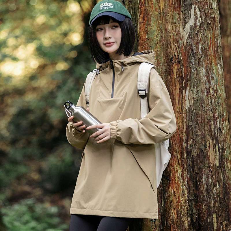 アウトドアファッション しなやかプルオーバーアノラック