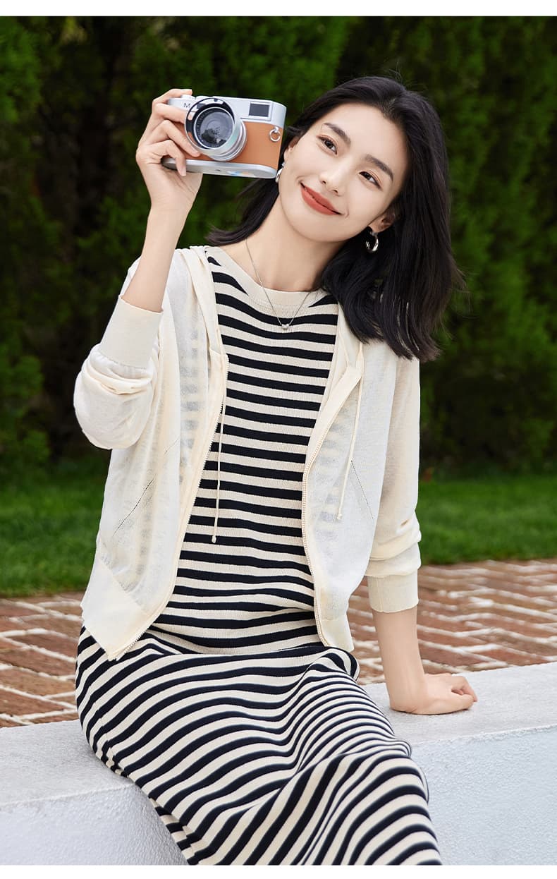 アウトドアファッション 春夏薄手ジップアップパーカー