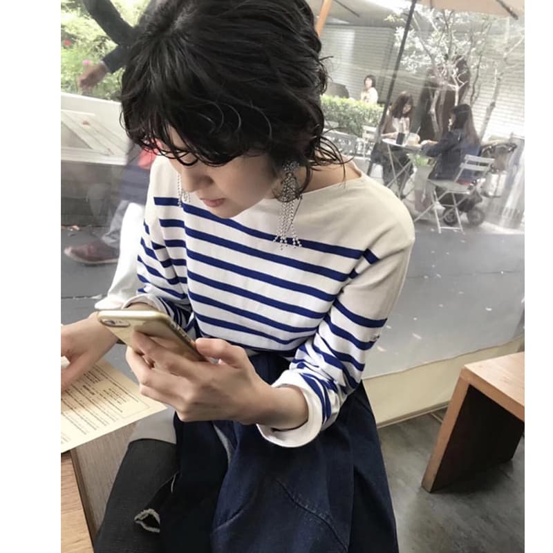 アウトドアファッション 爽やか横縞ボーダーマリントップス