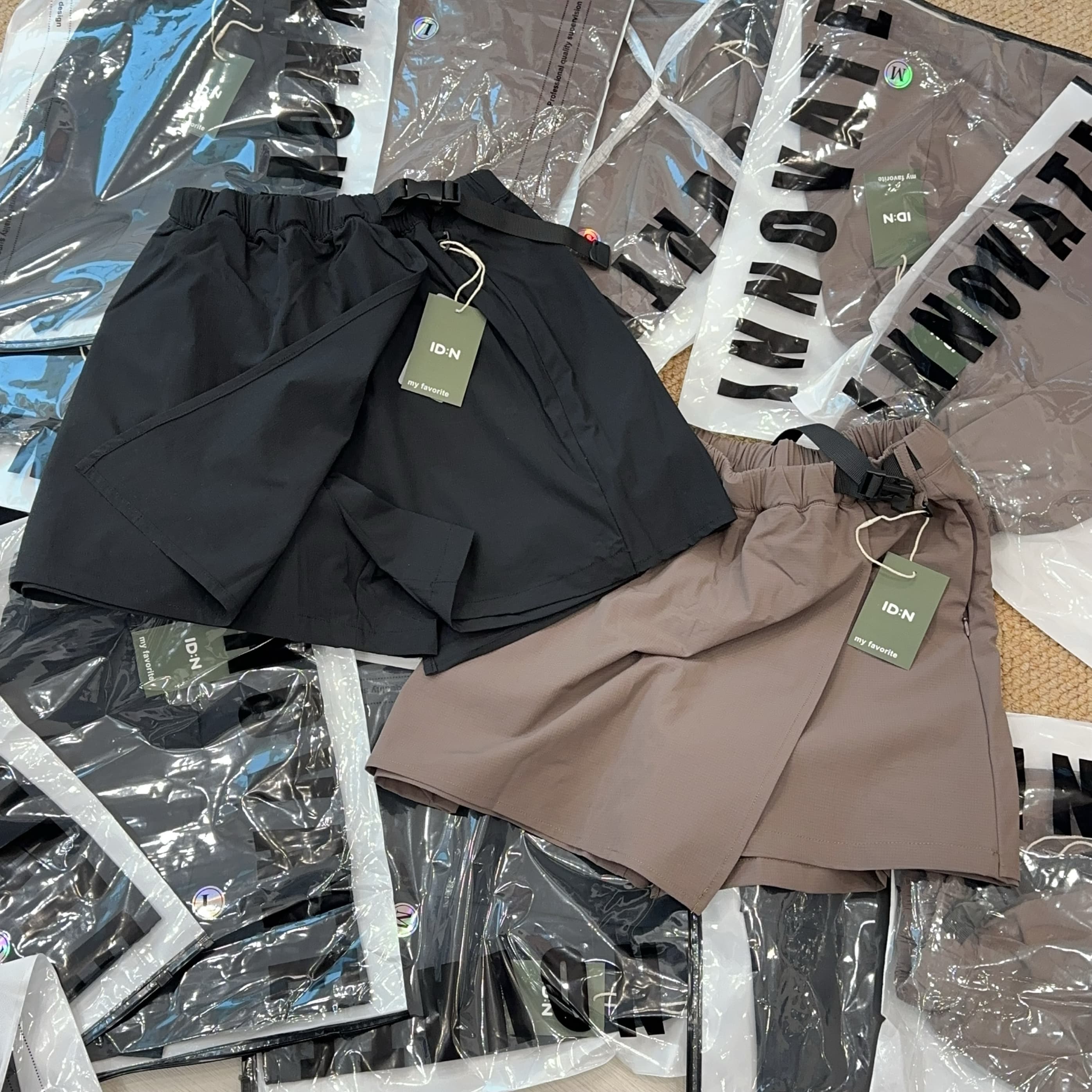 アウトドアファッション ラップ調整ベルト付きショートスカート