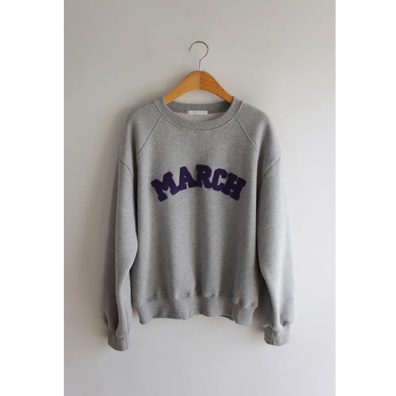 アウトドアファッション 春月レタリングトレーナー