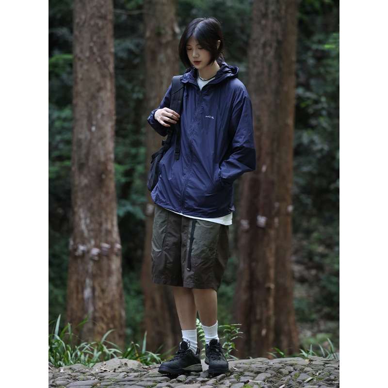 アウトドアファッション アウトドア軽量フードジャケット