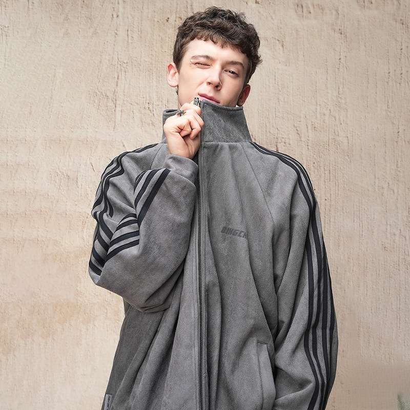 アウトドアファッション 生成です