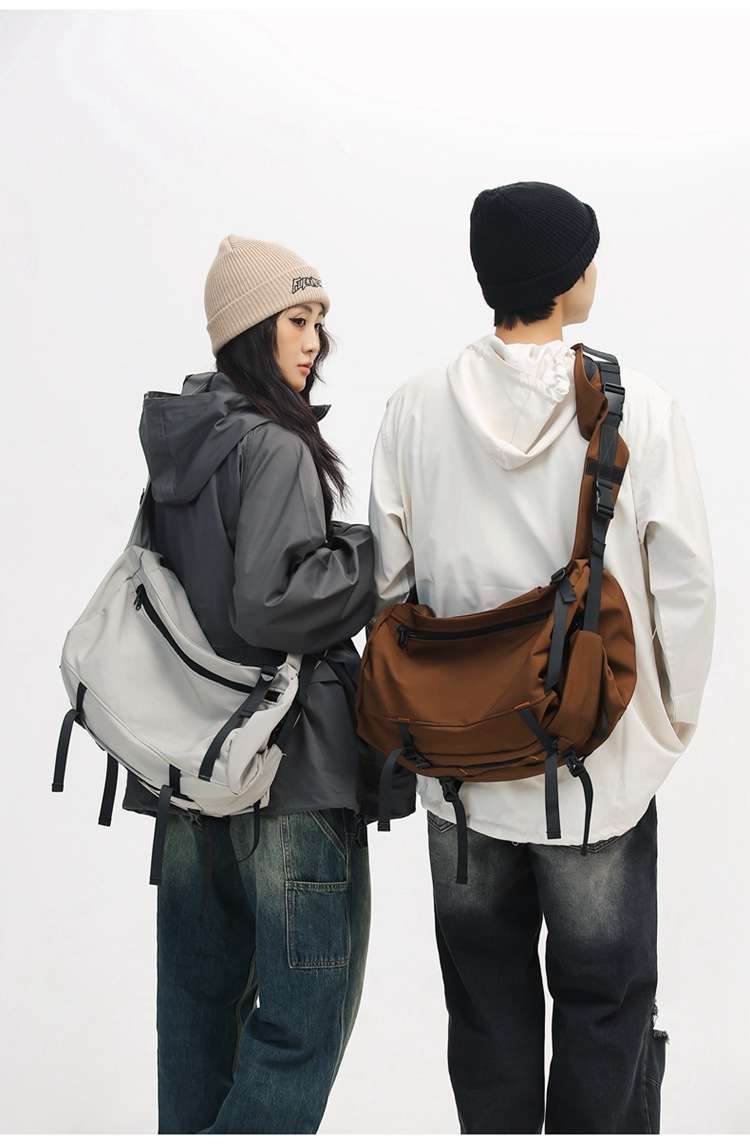 アウトドアファッション マルチカーゴストラップザック