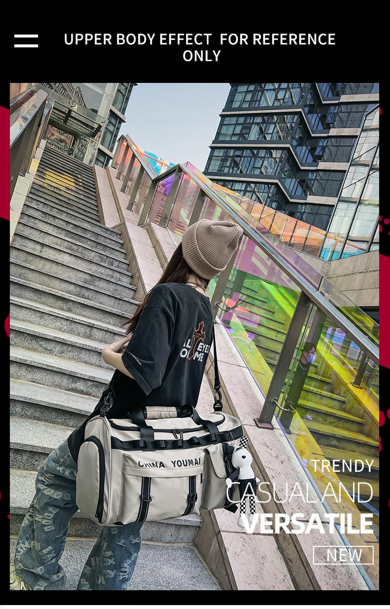 アウトドアファッション 機能性抜群 多収納キャンプバッグ