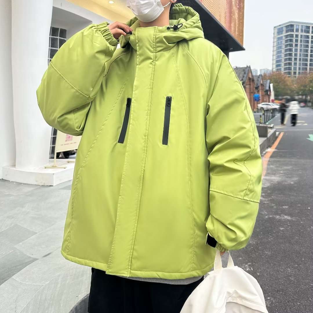 アウトドアファッション ゆったり防寒 アウトドアダウンジャケット
