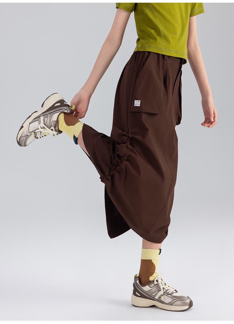 アウトドアファッション 機能性ポケット付きロングスカート