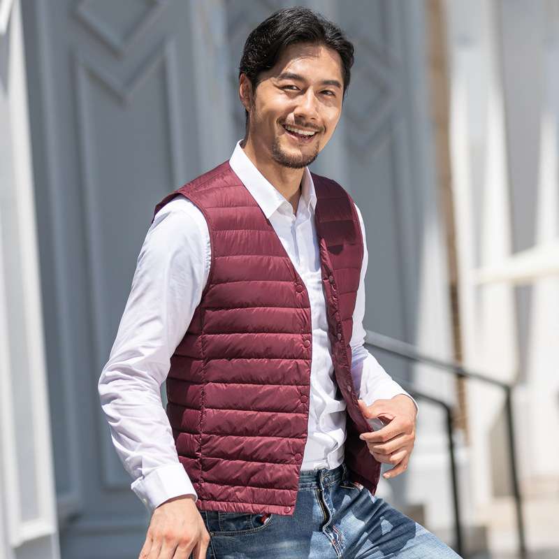 アウトドアファッション 超軽量 ダウンベスト