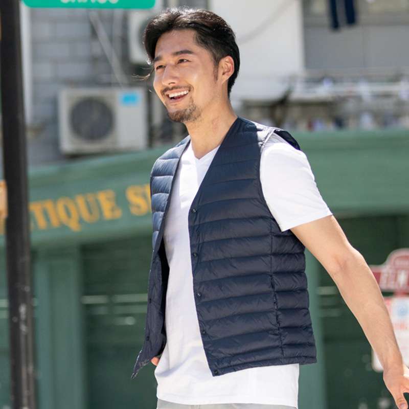 アウトドアファッション 超軽量 ダウンベスト