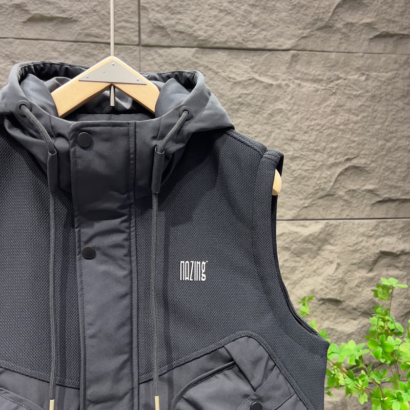 アウトドアファッション 防寒ダウンベスト フード付き