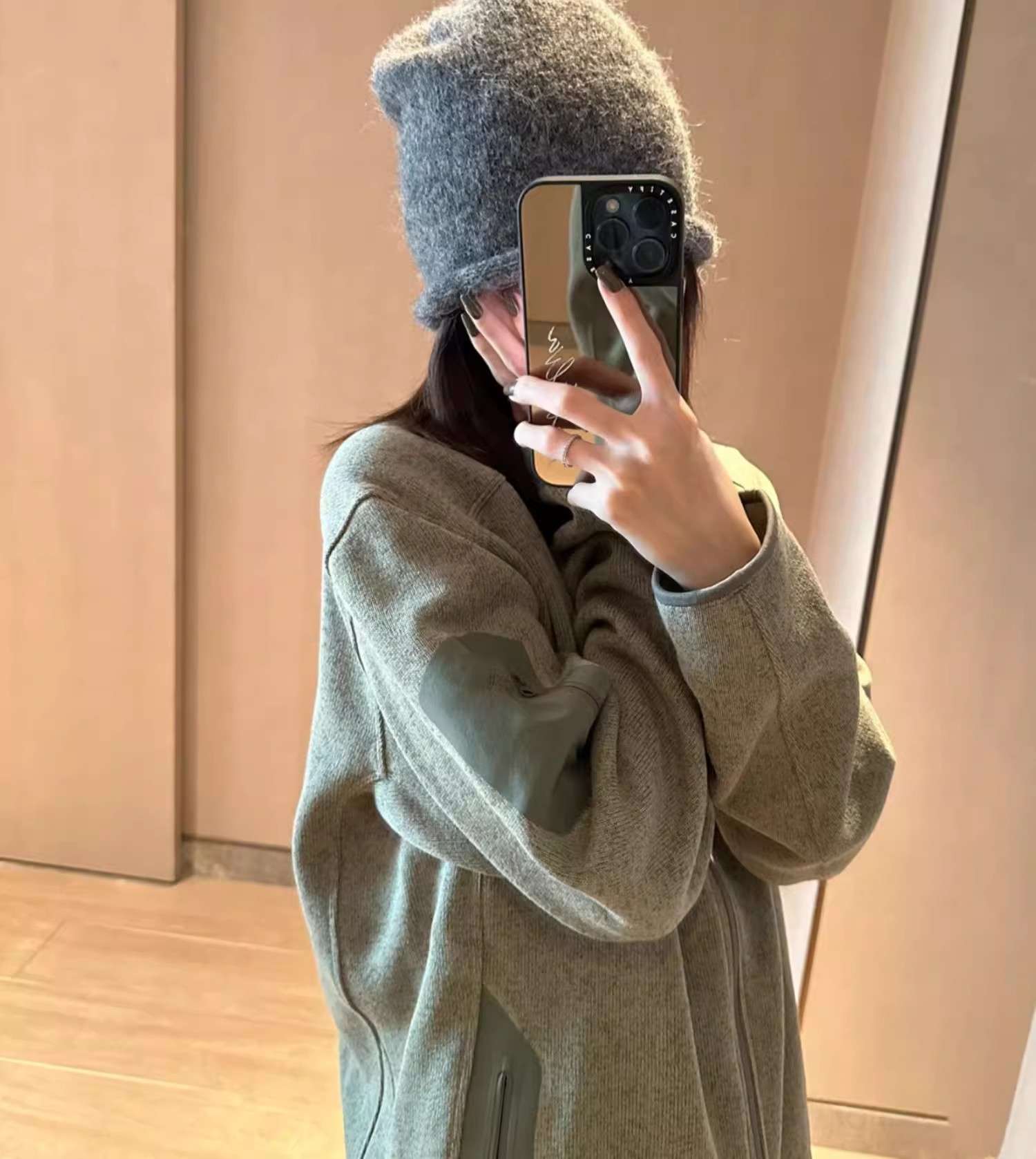 アウトドアファッション ふんわり温かスウェットジャケット