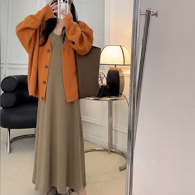 アウトドアファッション ゆるふわニットカーディガン