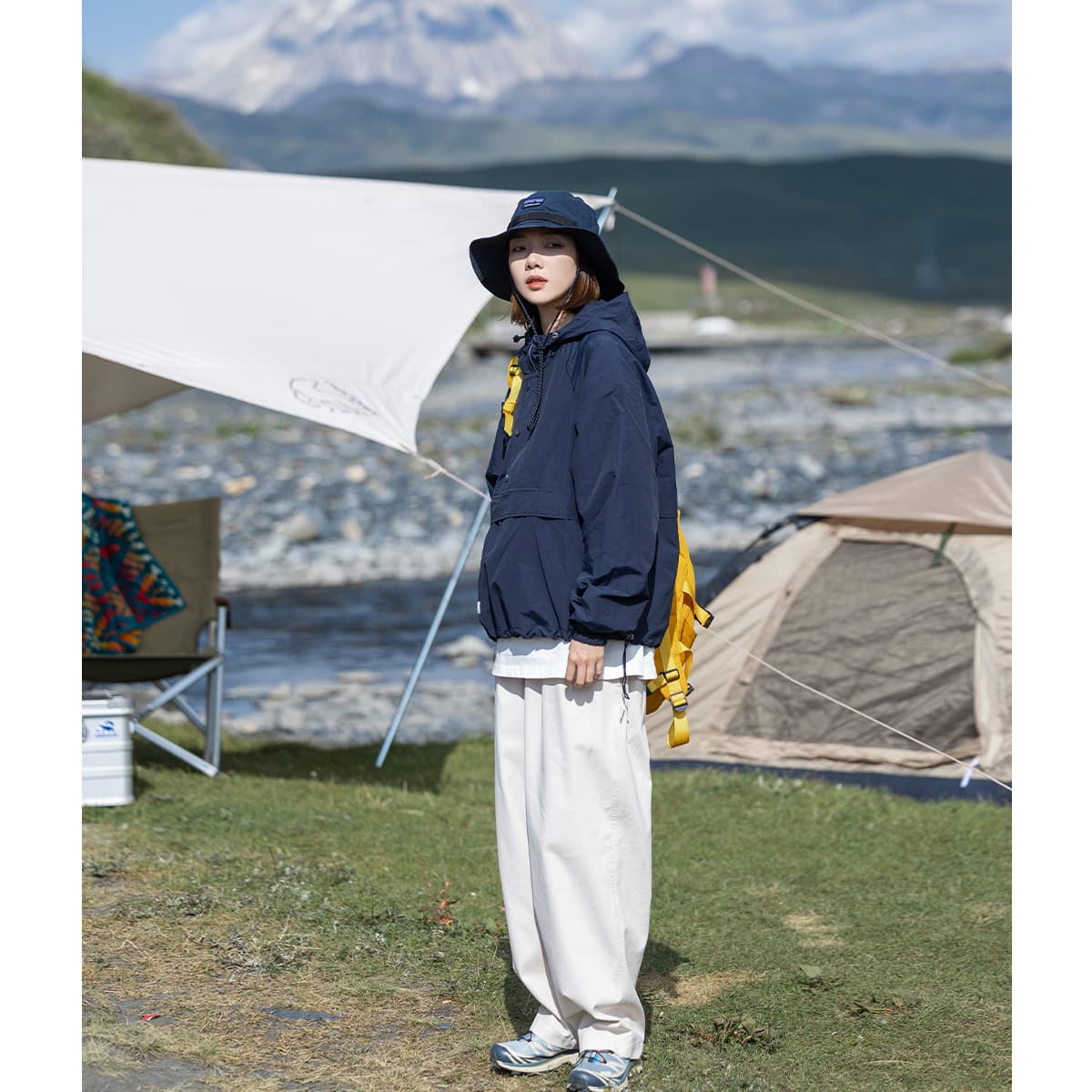 アウトドアファッション 山麓フードプルオーバー