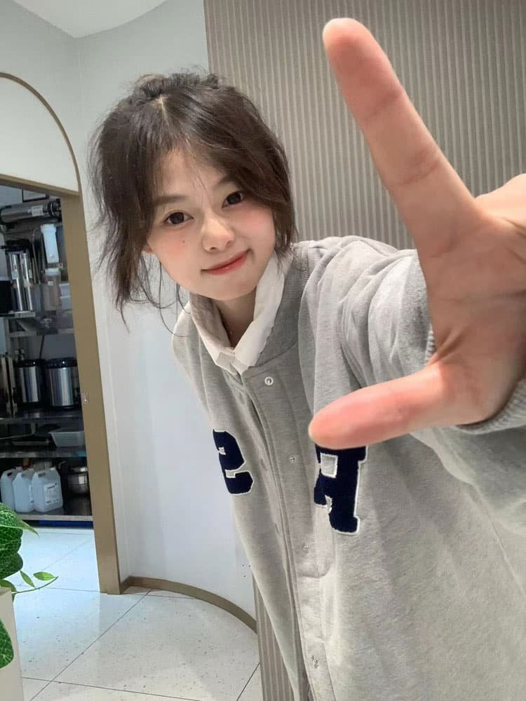 アウトドアファッション ゆったりレター カレッジジャケット