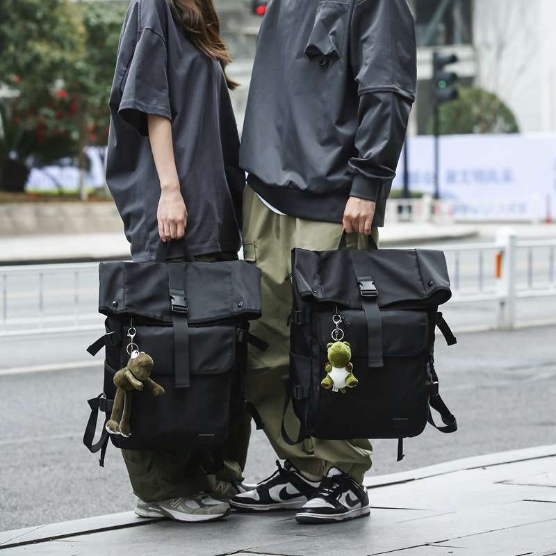 アウトドアファッション アウトドア機能性バックパック