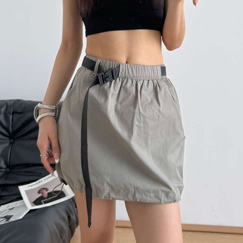 アウトドアファッション 軽量バルーンショートパンツ