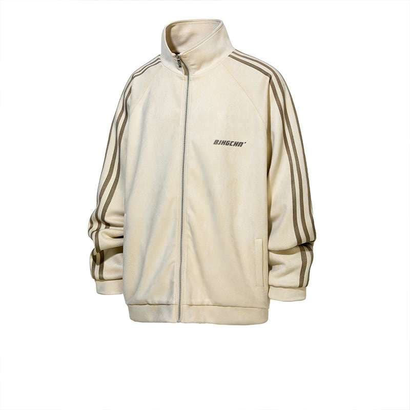 アウトドアファッション 生成です