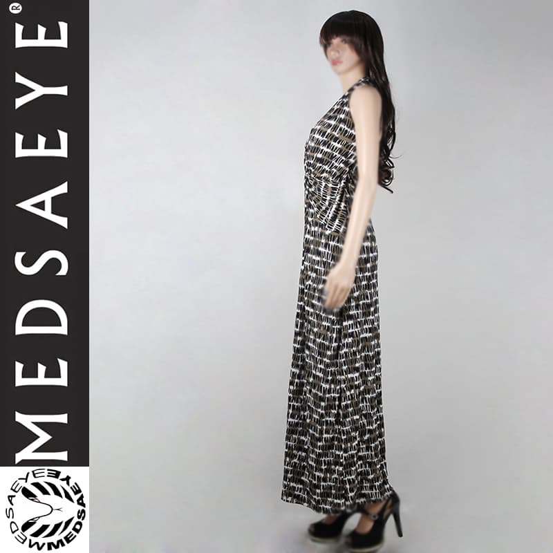 アウトドアファッション ゆったりマキシ丈ワンピース 夏山リゾート