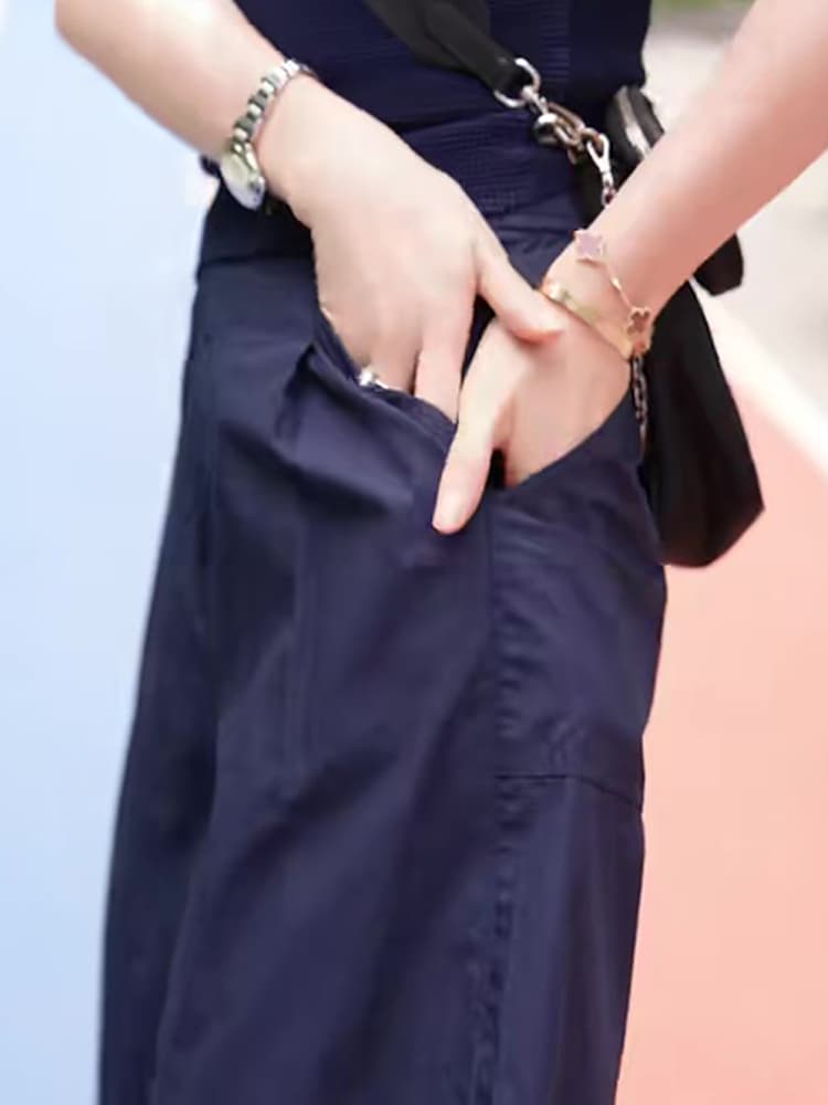 アウトドアファッション ゆったりシルエット ワイドパンツ