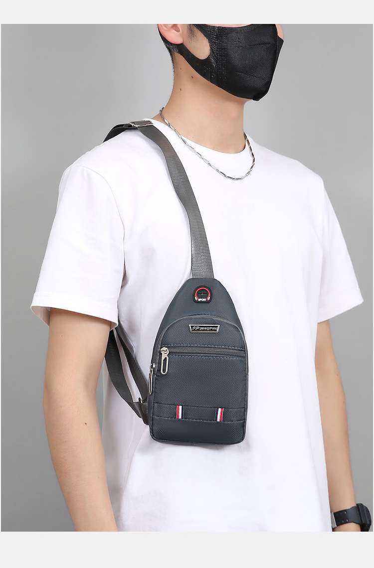 アウトドアファッション コンパクト斜め掛けボディバッグ