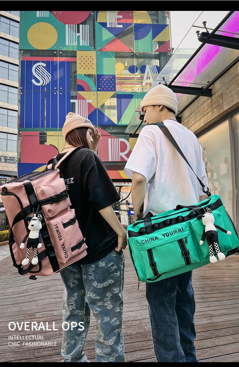 アウトドアファッション 機能性抜群 多収納キャンプバッグ