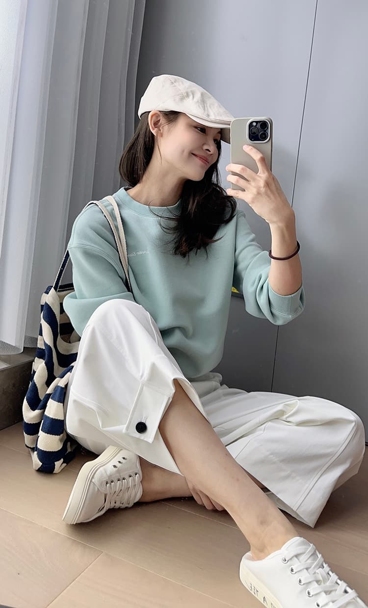 アウトドアファッション シンプル素材スウェット