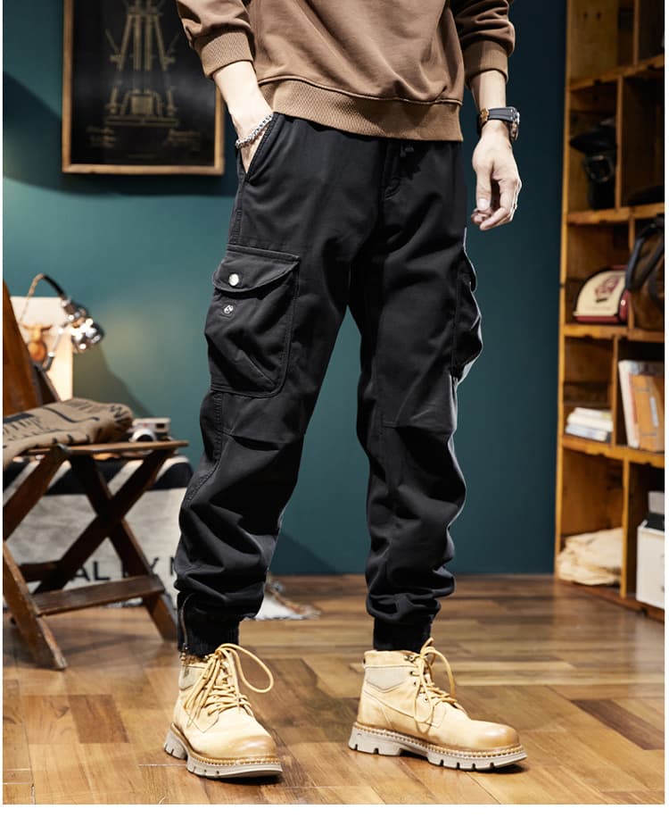 アウトドアファッション 機能性ポケット付きジョガーパンツ