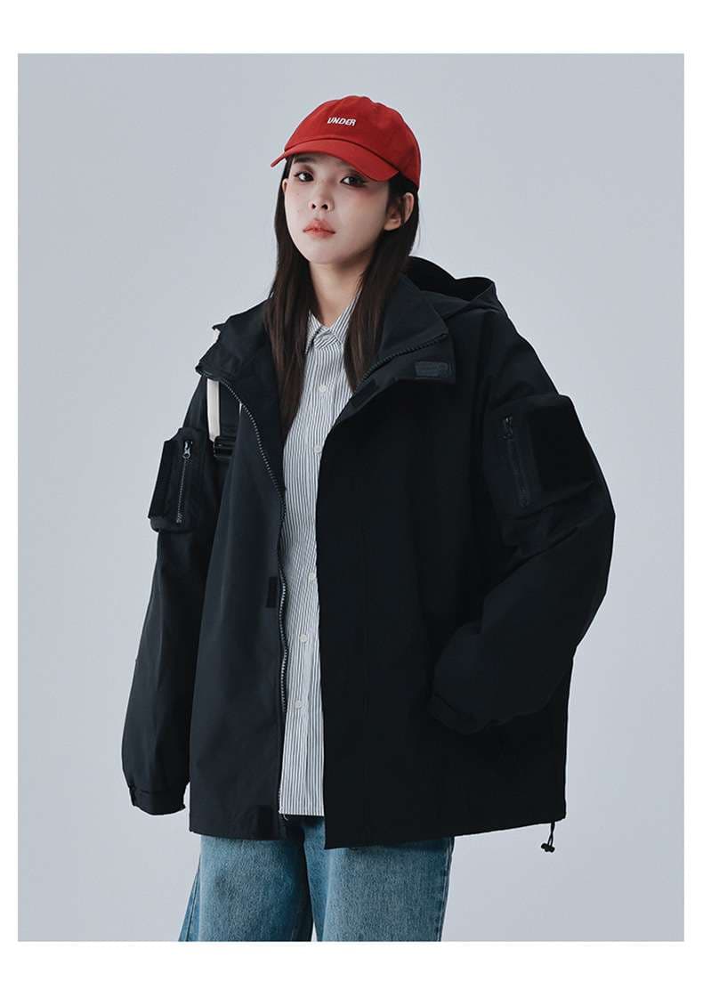 アウトドアファッション 防水機能付きマウンテンパーカー
