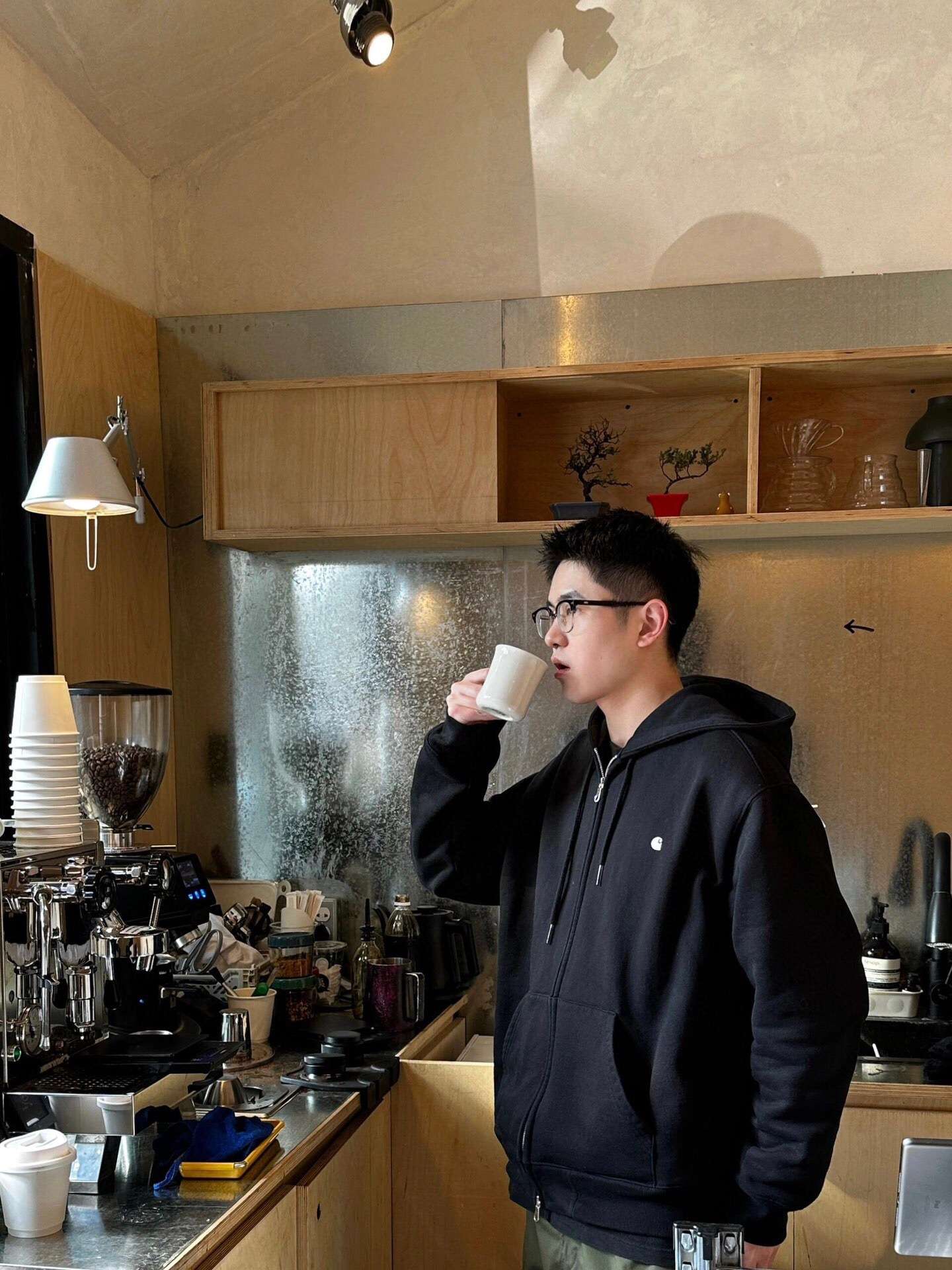 アウトドアファッション ジップアップロングパーカー体型カバー