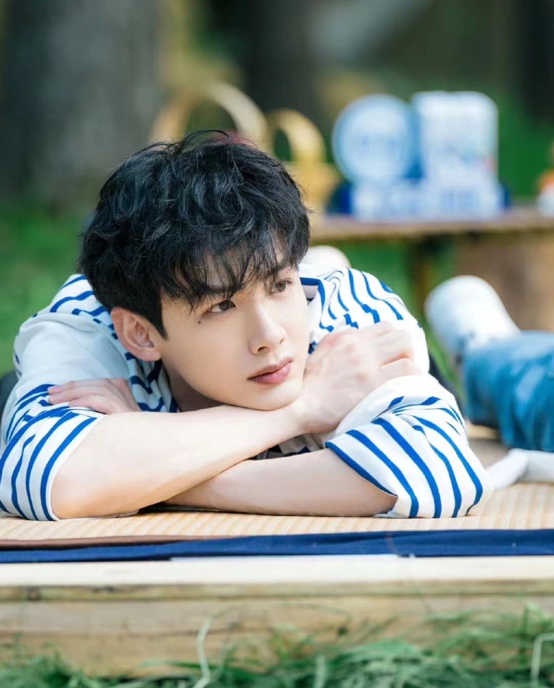 アウトドアファッション 森の風を感じる爽やかボーダーカットソー