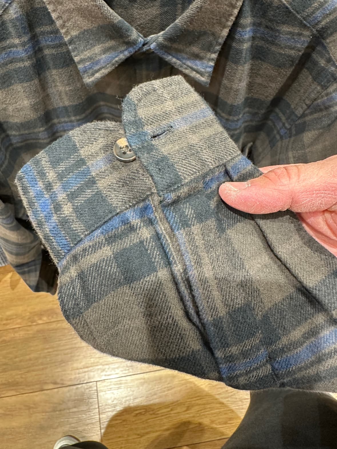 アウトドアファッション 秋冬用フランネルチェックシャツ