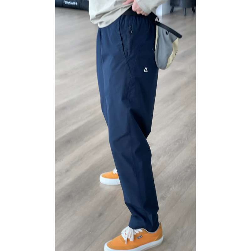 アウトドアファッション リラックス感あふれるアウトドアパンツ