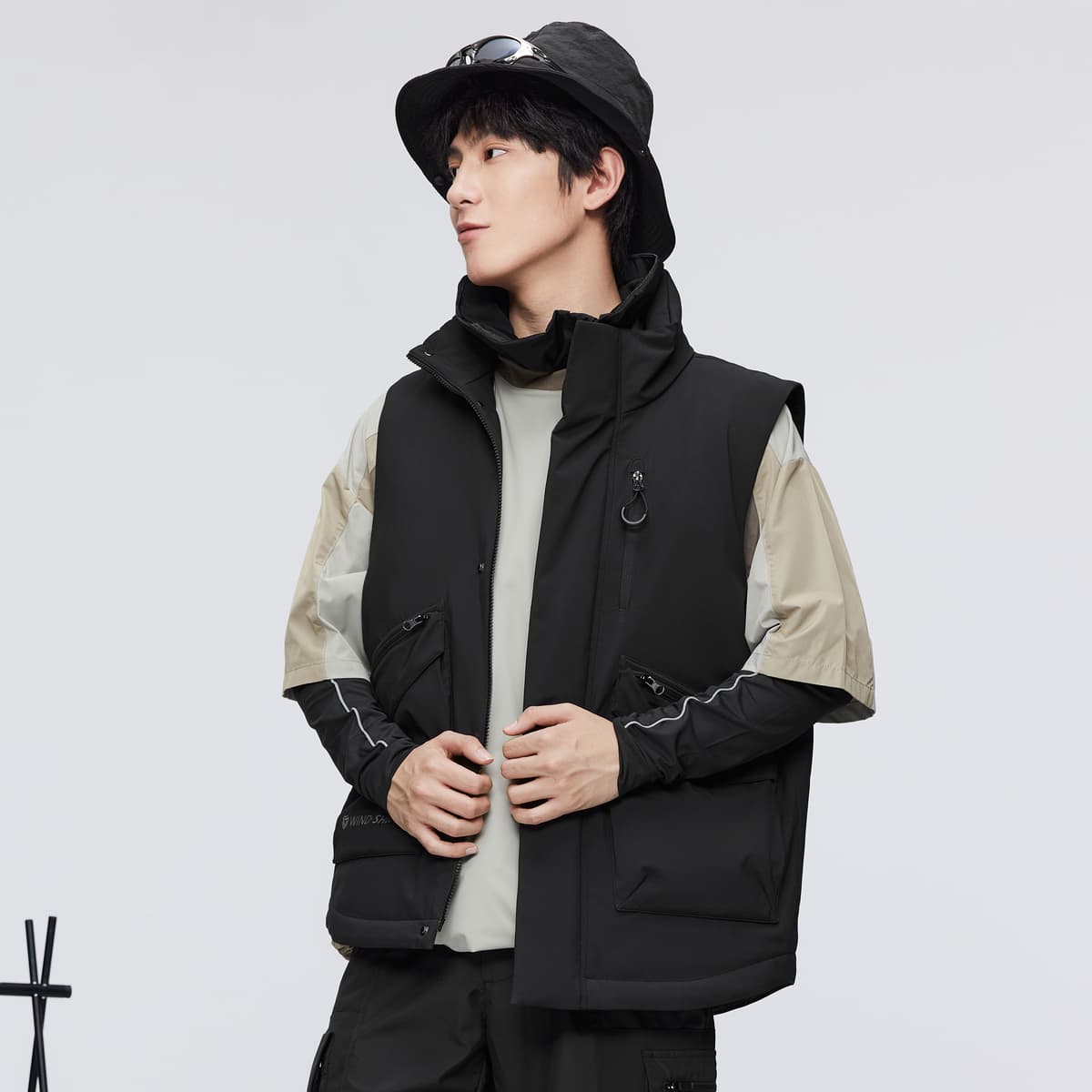 アウトドアファッション アウトドア機能性ベスト着回しコーデ