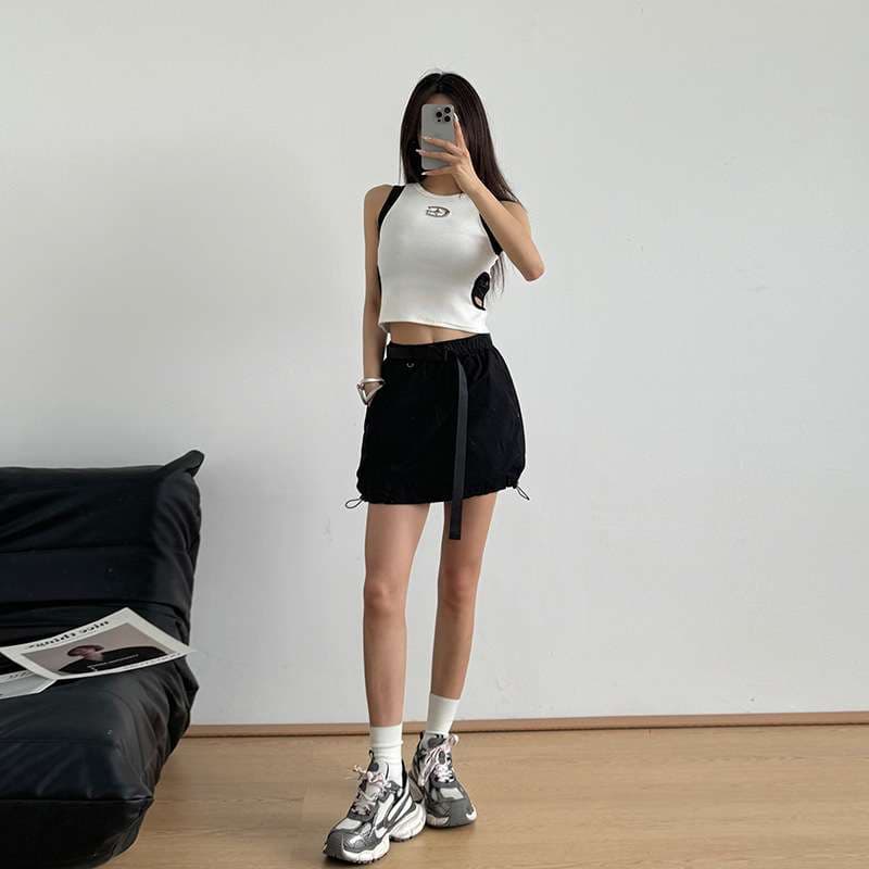 アウトドアファッション 軽量バルーンショートパンツ