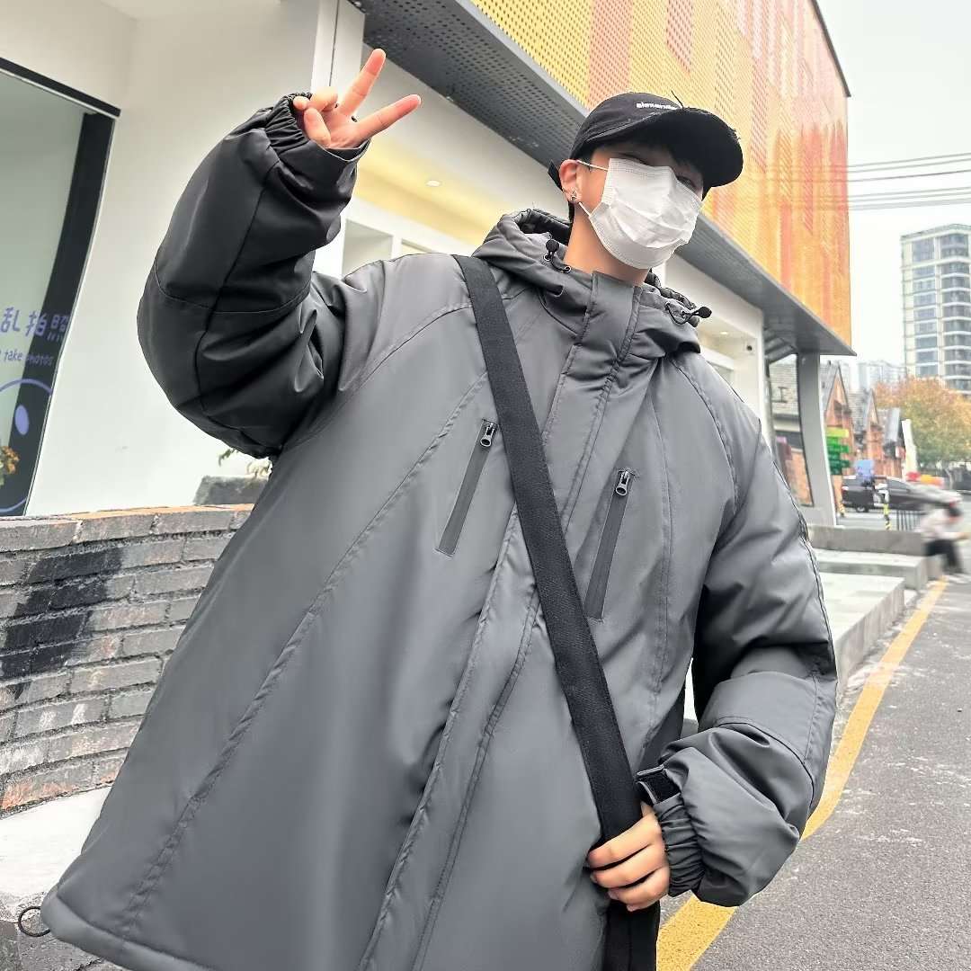 アウトドアファッション ゆったり防寒 アウトドアダウンジャケット