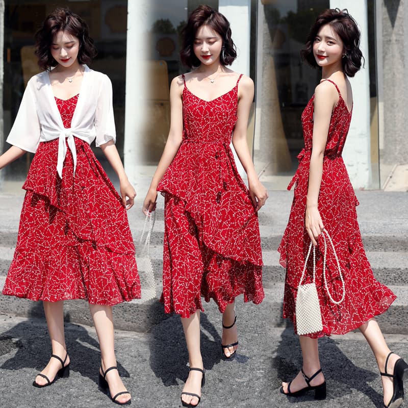 アウトドアファッション 涼やか波模様ティアードワンピース