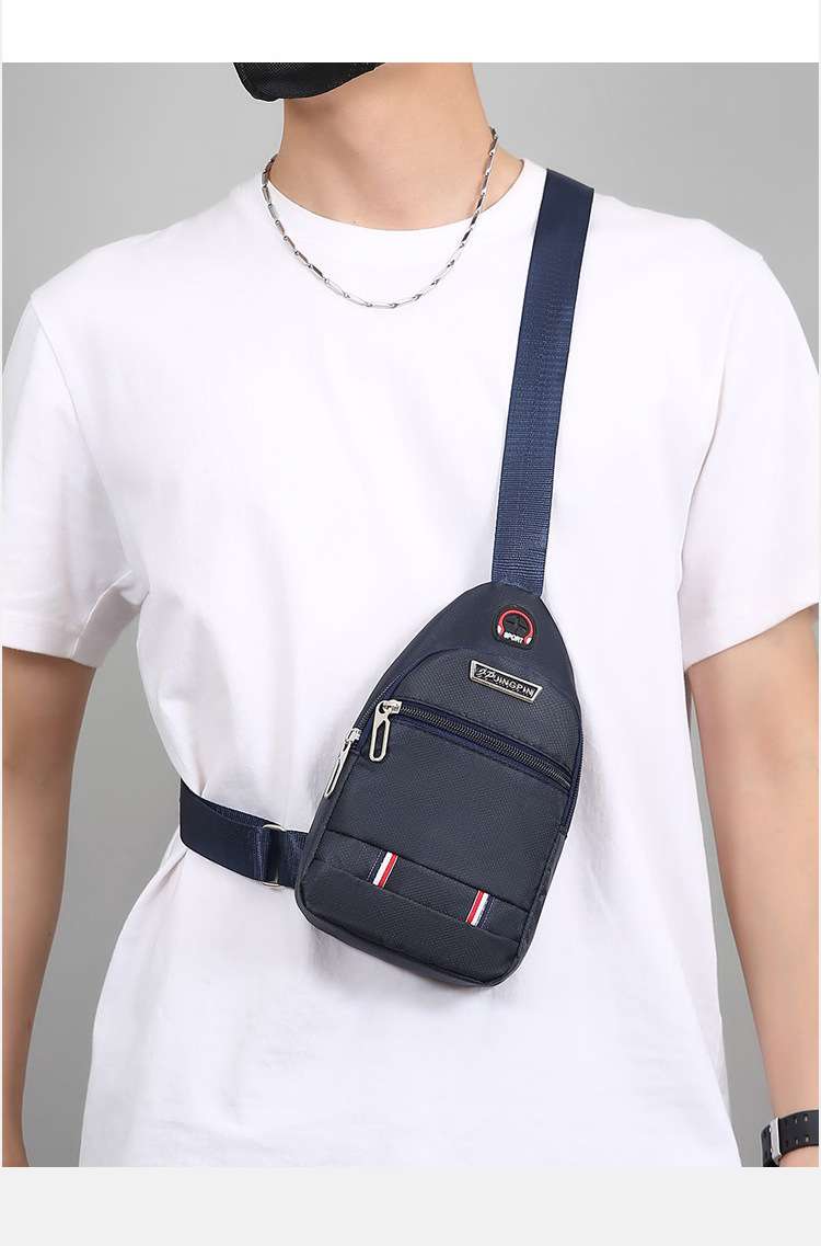 アウトドアファッション コンパクト斜め掛けボディバッグ