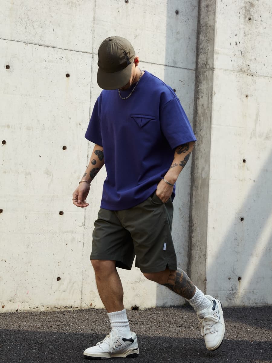 アウトドアファッション 立体三角ポケットカットソー